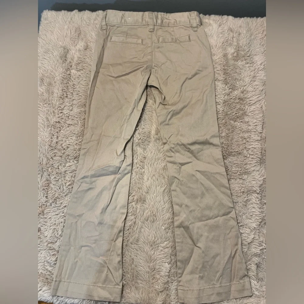 🔆‎ Bundle items 6 for $30 Old Navy girls light khaki flare pants